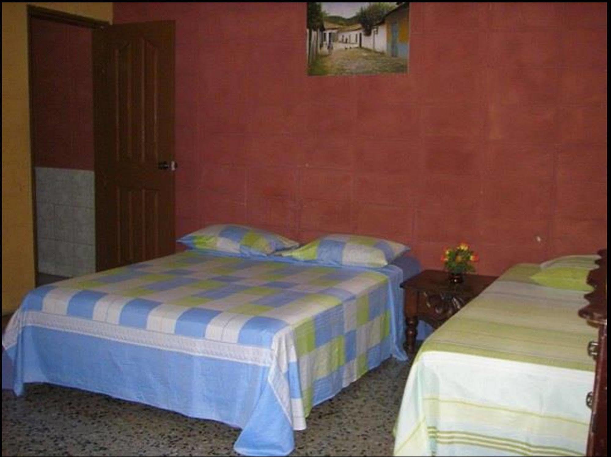Guesthouse Dos Molinos B&B San Pedro Sula Exteriér fotografie