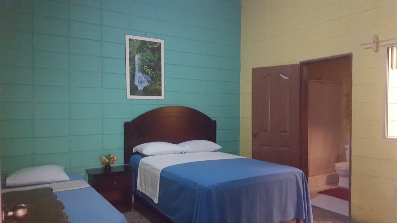 Guesthouse Dos Molinos B&B San Pedro Sula Exteriér fotografie