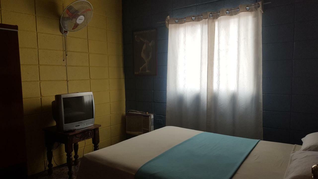 Guesthouse Dos Molinos B&B San Pedro Sula Exteriér fotografie